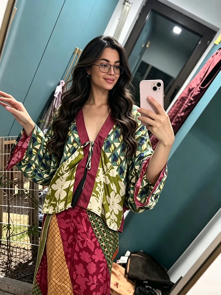 Ensemble Bohème Chic Floral Kimono & Jupe Mi-Longue
