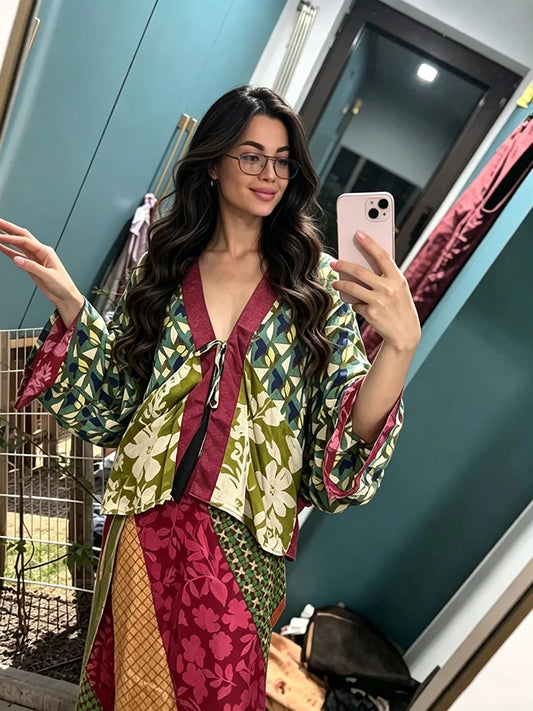 Ensemble Bohème Chic Floral Kimono & Jupe Mi-Longue