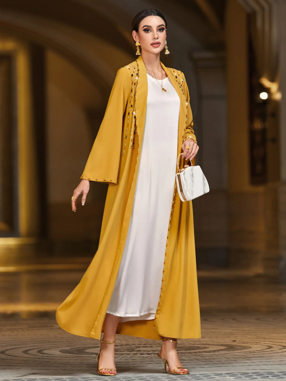 Abaya Kimono Dubaï Perlée et Strassée Jaune