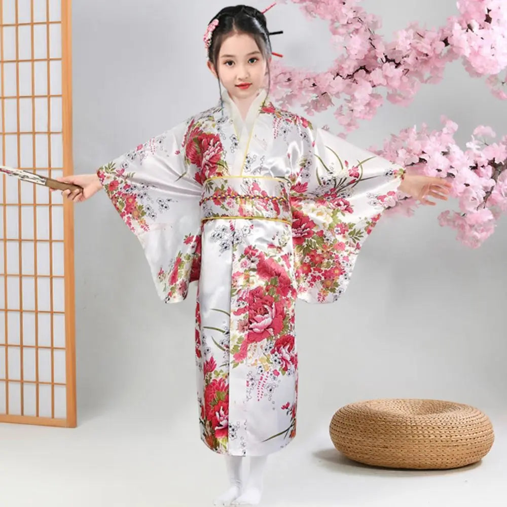 Kimono traditionnel japonais imprimé floral pour enfants, élégance de style japonais, robe kimono Sakura pour fille, nouvelle collection asiatique