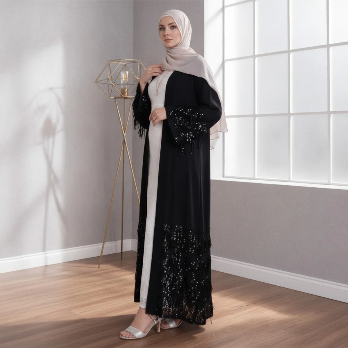 Abaya Luxe Pailletée Noire - Style Dubaï 2024