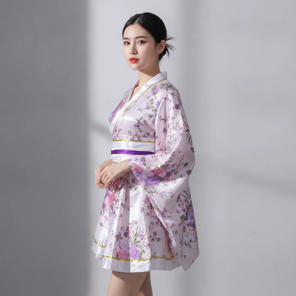 Kimono Court Japonais Imprimé Scène