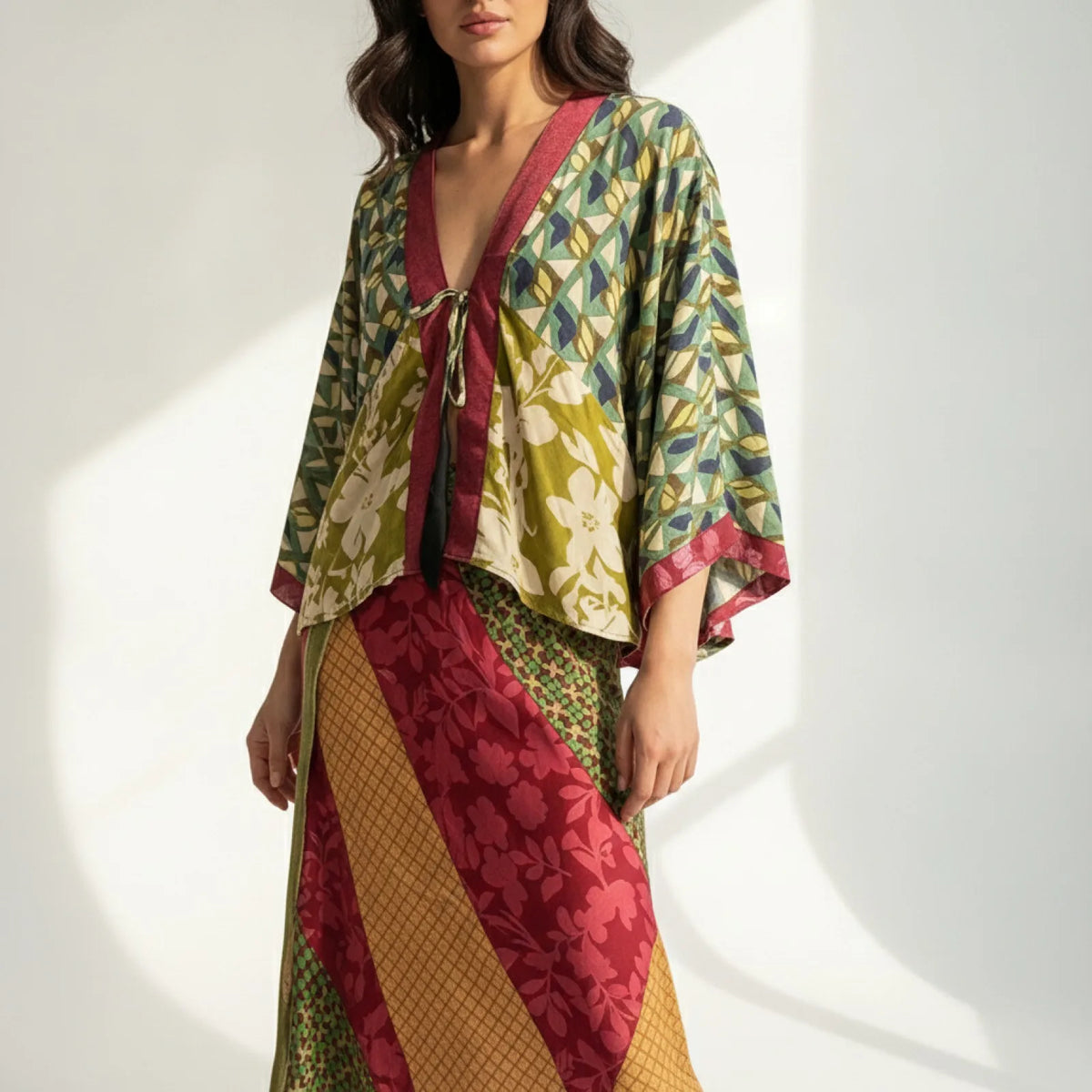 Ensemble Bohème Chic Floral Kimono & Jupe Mi-Longue