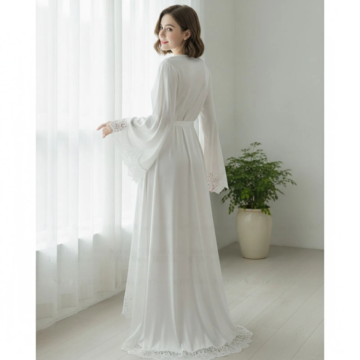 Robe Kimono Longue Soie Glacée & Dentelle