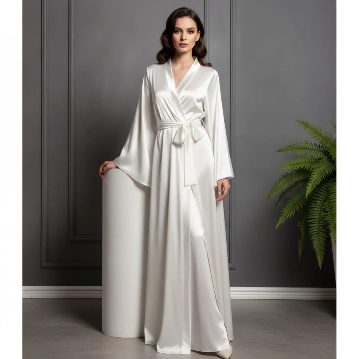 Robe Longue Satinée Kimono Chic